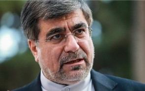 پاسخ وزیر ارشاد به خبر رونمایی از قرآن زرین