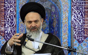 رشد حوزه علمیه در زمینه مباحث قرآنی شتابان است/ با وضع مطلوب فاصله داریم