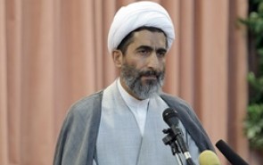 اسیدپاشی خودش منکر است