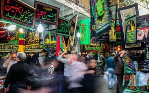 از علم‌های 100 میلیونی تا پرچم‌های در راه‌مانده‌ی چینی