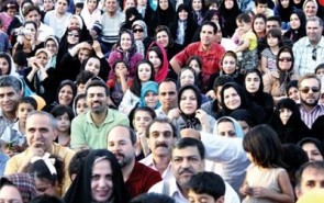 دلبستگی به مسجد، حقوق زنان، قدرت روحانیان و توسعه اقتصادی در قم