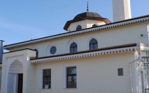 مخالفت دولت هلند با به تعطیلی کشاندن مساجد