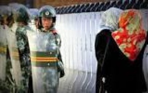 ممنوعیت حجاب اسلامی در مرکز «سین‌کیانگ» چین