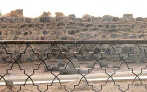 از صلح حسنی تا قیام حسینی، راه یکی است