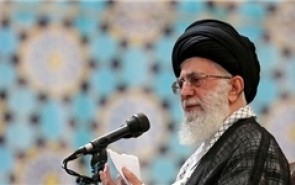 نظر آیت‌الله خامنه‌ای درباره دق‌الباب مساجد در شب اول ربیع‌الاول