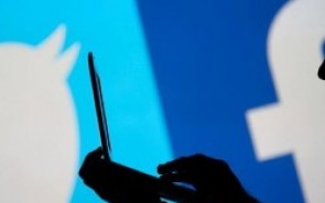 حمایت فیسبوک و توییتر از اسلام هراسی