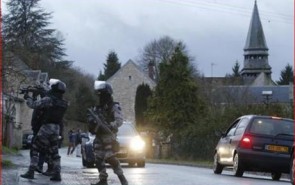 موضع فرانسه در مورد ارتباط حوادث تروریستی اخیر با دین اسلام