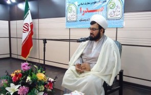 روحانیون برای مقابله با اسلام ستیزی در فضای مجازی ورود کنند