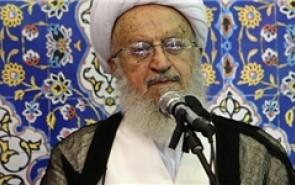 آیت‌الله مکارم: غربی‌ها سخن پاپ را هم قبول ندارند