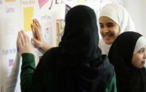 افزایش حملات به دانش‌‌آموزان مسلمان در اروپا