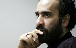 کندن تابلو نوفل لوشاتو و خطر جدایی انقلاب از بطن مردم به روایت رضا امیرخانی