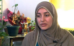 سیل کمک‌های مردمی برای بانوی محجبه کانادایی