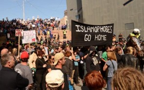 تظاهرات ضداسلامی در استرالیا به خشونت کشیده شد