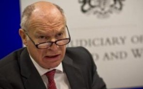 دادگاه انگلیس خواستار احترام به حجاب زنان مسلمان شد