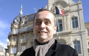 اعتراض نسبت به پرونده‌سازی دینی علیه کودکان مسلمان در فرانسه