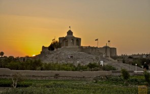 سراینده بزرگترین حماسه دینی را بشناسیم