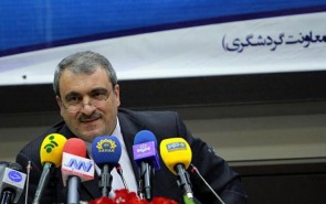 جاذبه‌های زیارتی در بسته‌های گردشگری جدید پیش‌بینی شود