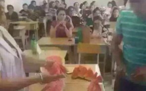 افزایش فشار دولت چین به مسلمانان؛اجبار برای خوردن روزه