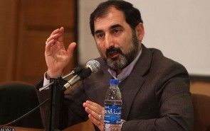 رویارویی حوزه‌های علمیه با تکنولوژی انفعالی است